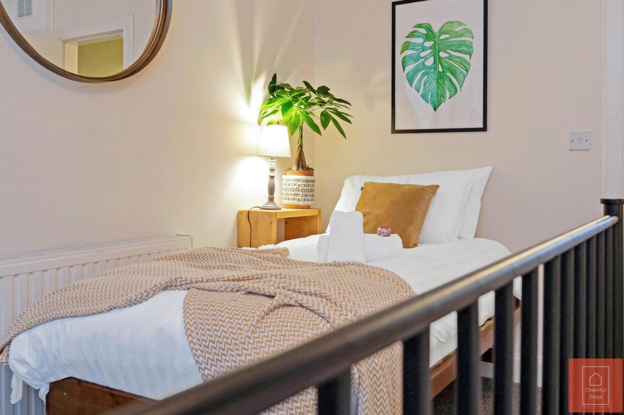 Cheerful Stays: Spacious Flat In Vibrant Leith