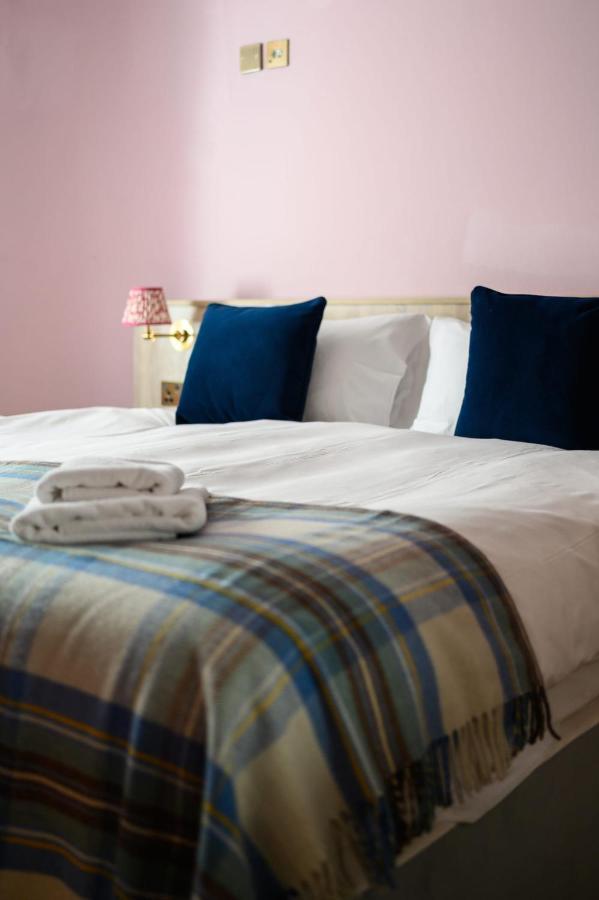 Inn Super King Garden With En-suite *
