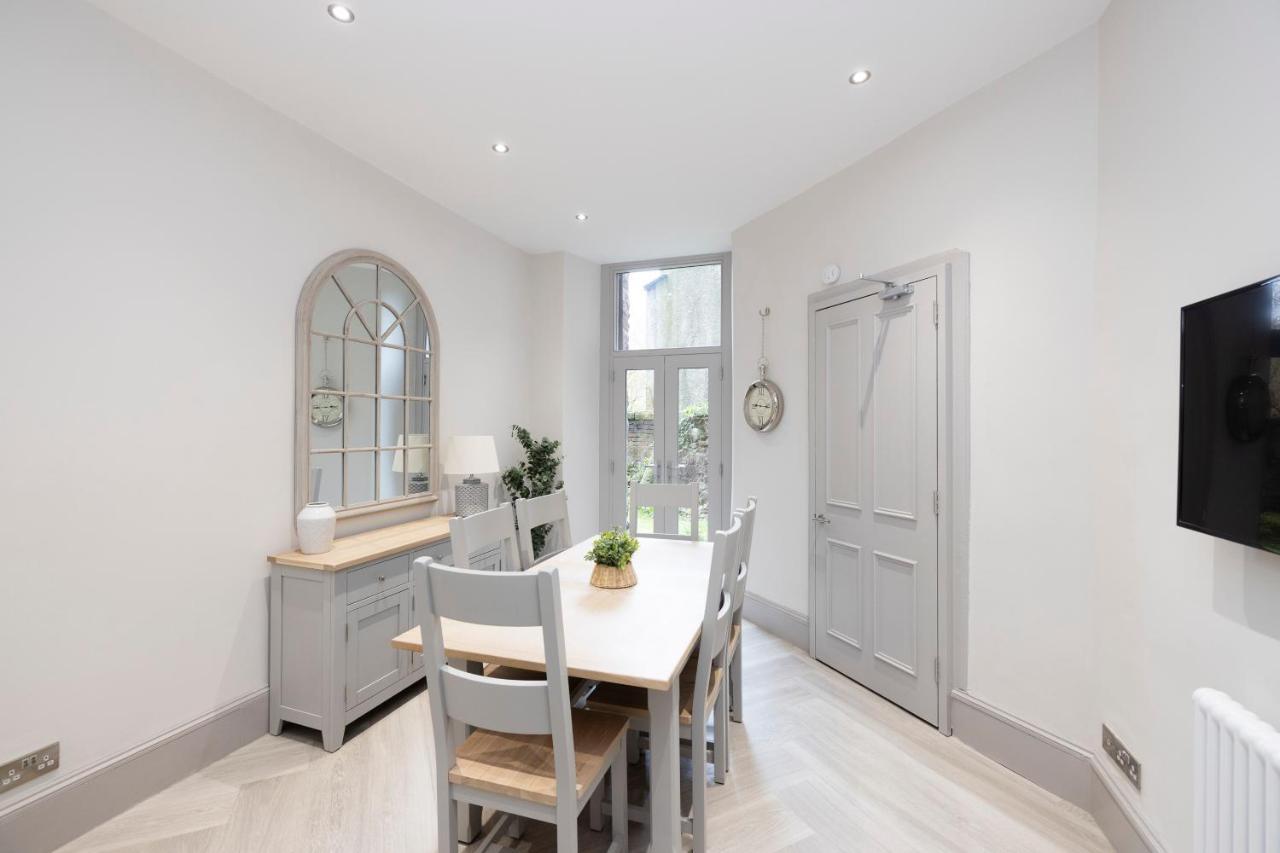 Stylish 3-bedroom Getaway Appartement