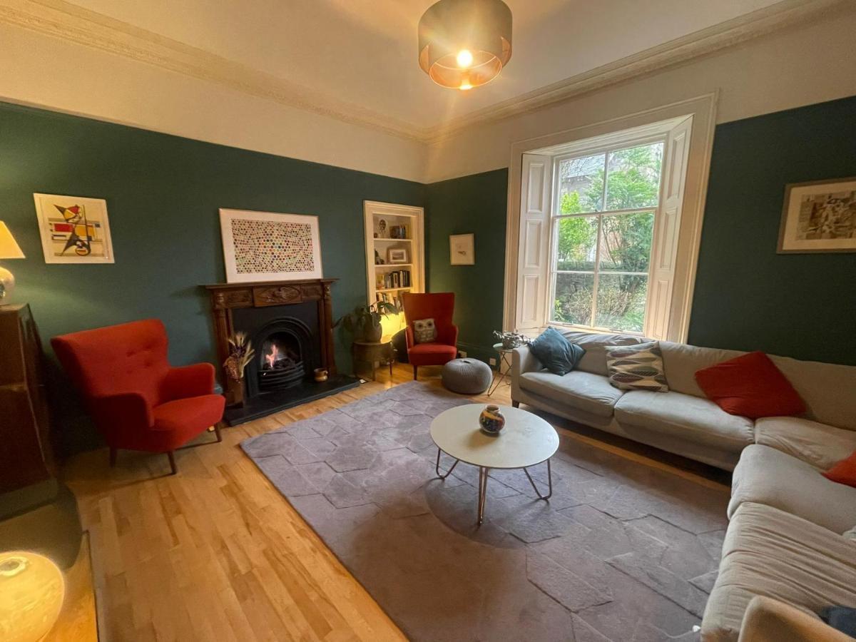 Holiday home Large 3 Double Bedroom Period House With Parking Edinburgh