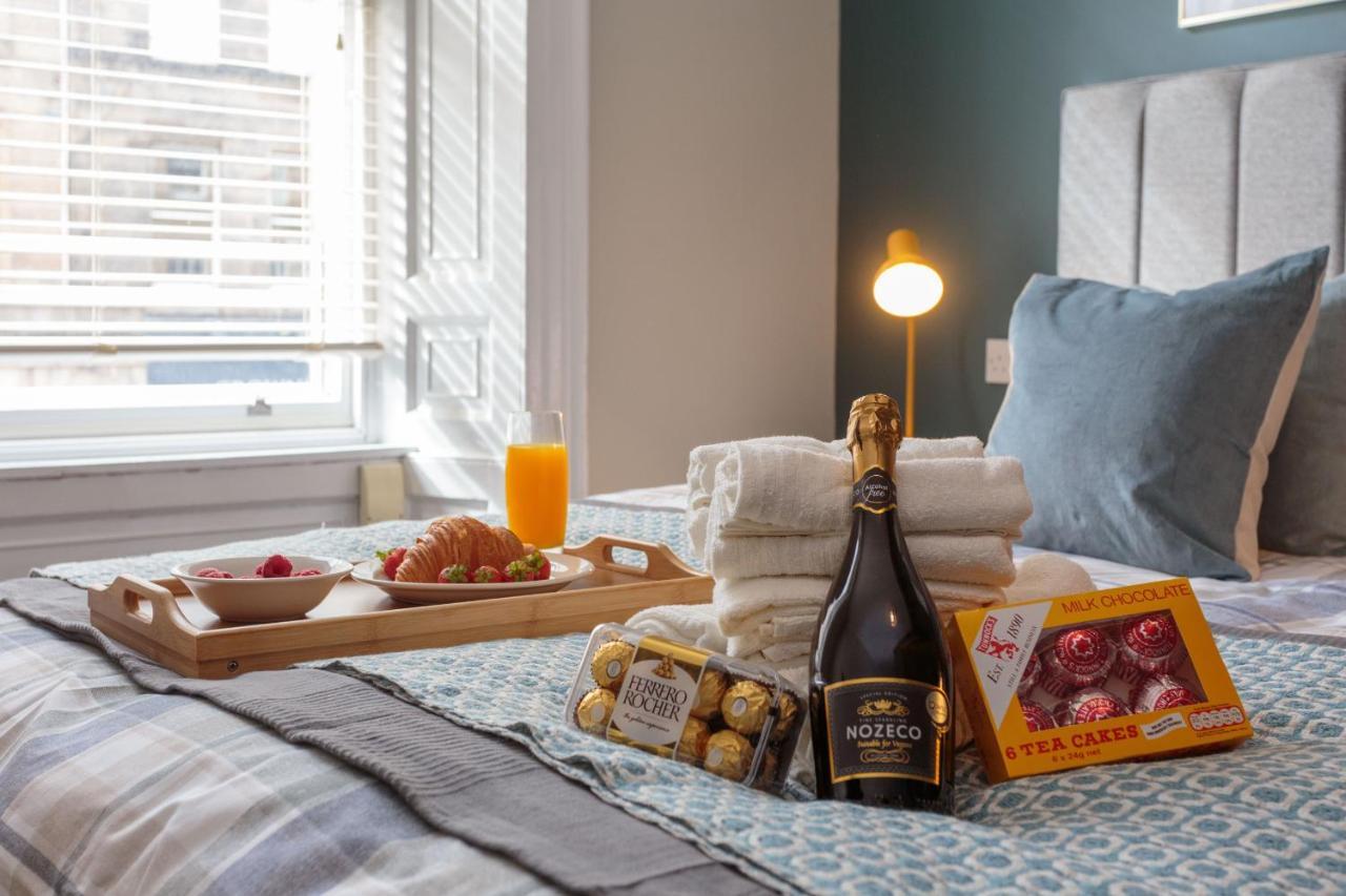 Stylish 2bed Underneath Castle Apartment EDI