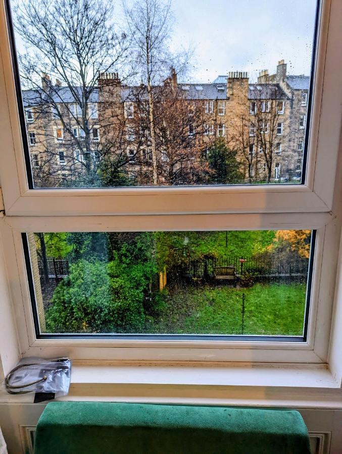 Bright Close To City Centre Homestay *