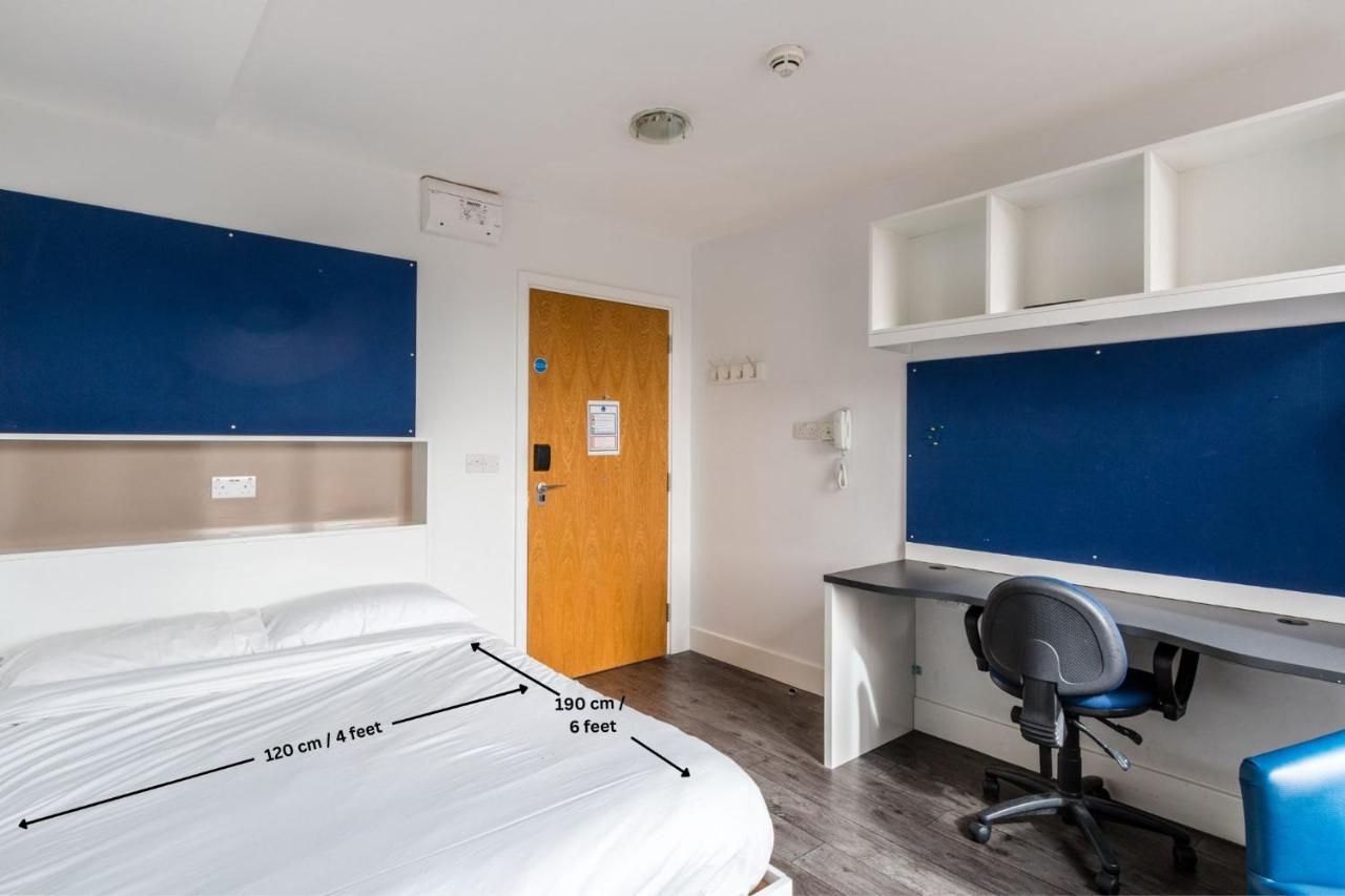 Destiny Student - Holyrood Apartment *