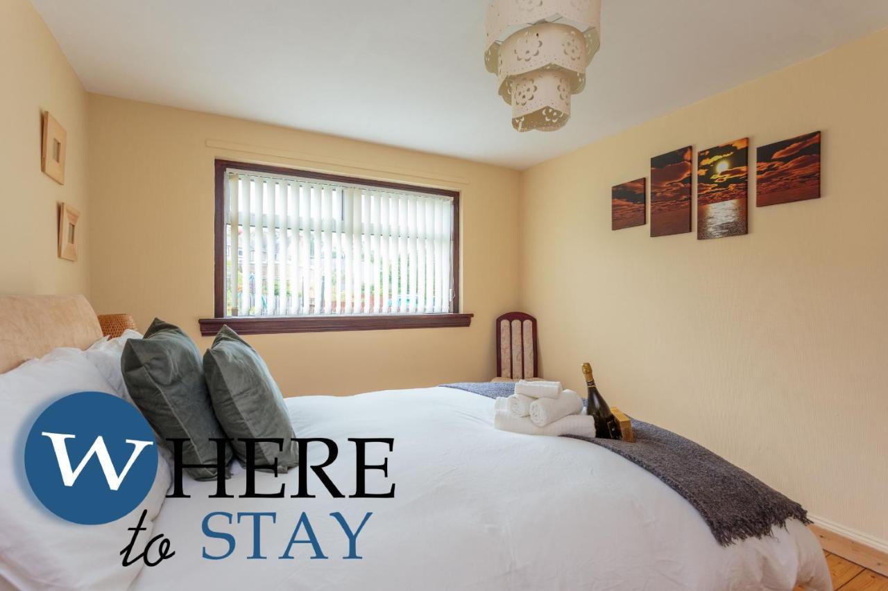 Lovely By The Hillwood Park-free Parking Apartment