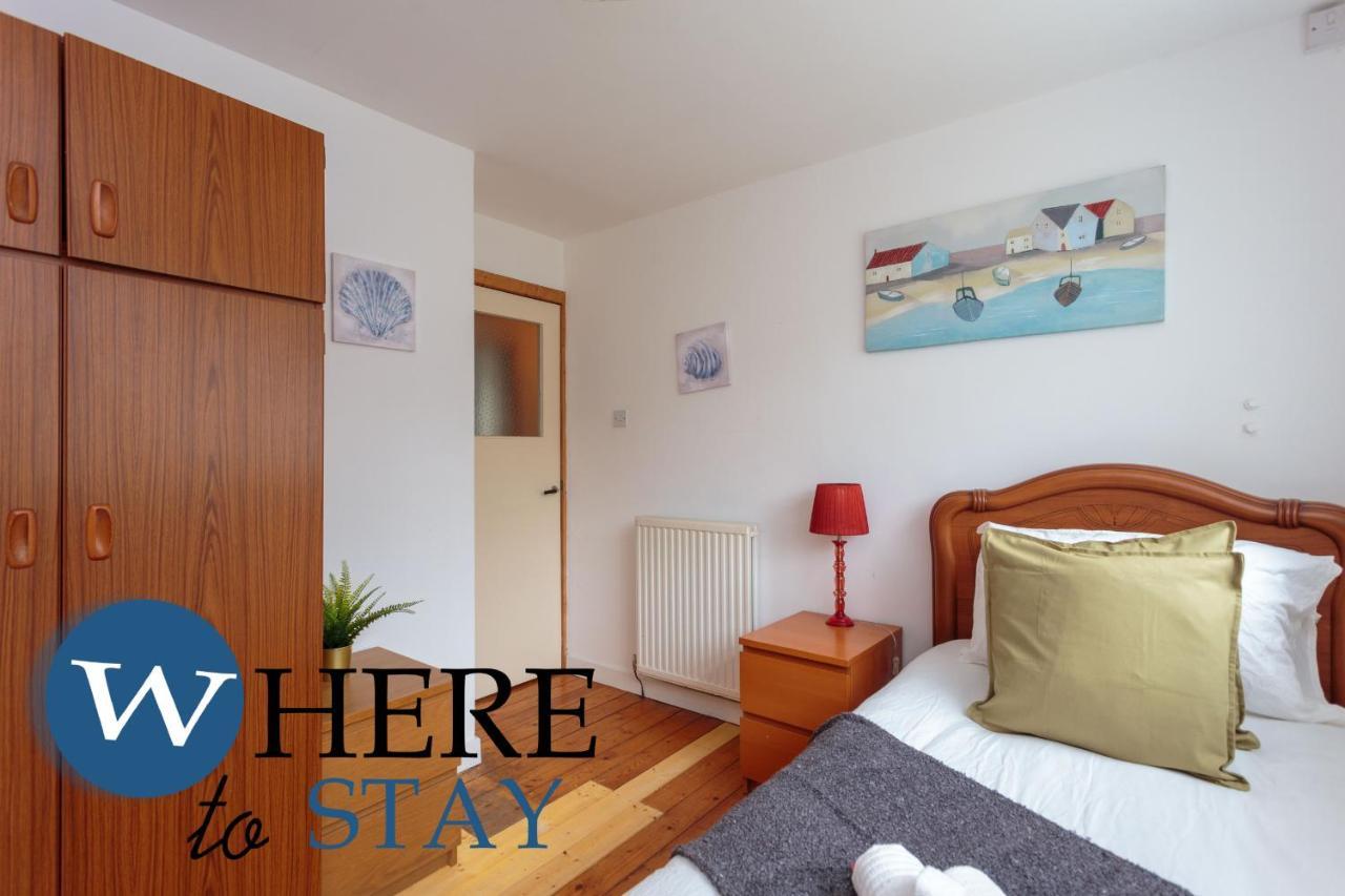 Apartment Lovely By The Hillwood Park-free Parking