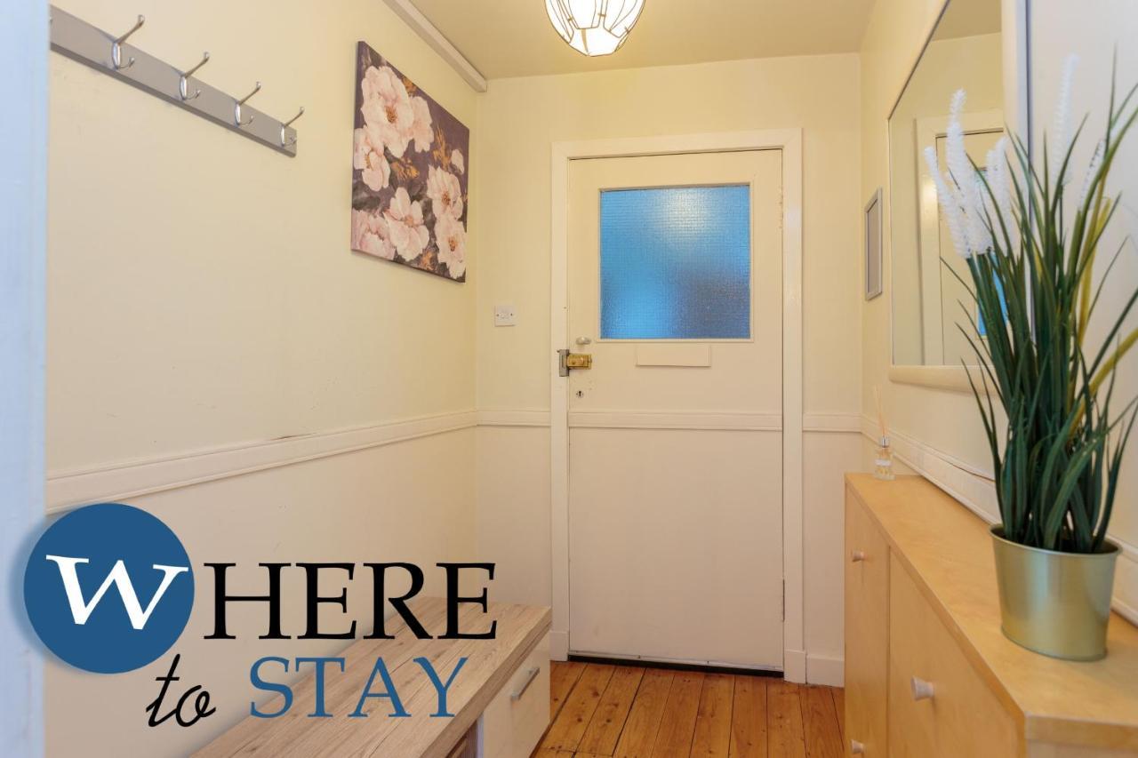 Apartment Lovely By The Hillwood Park-free Parking