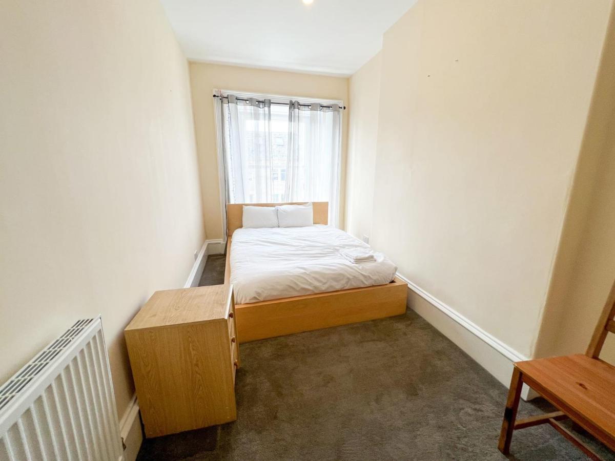 Convenient 3br Flat On Leith Walk
