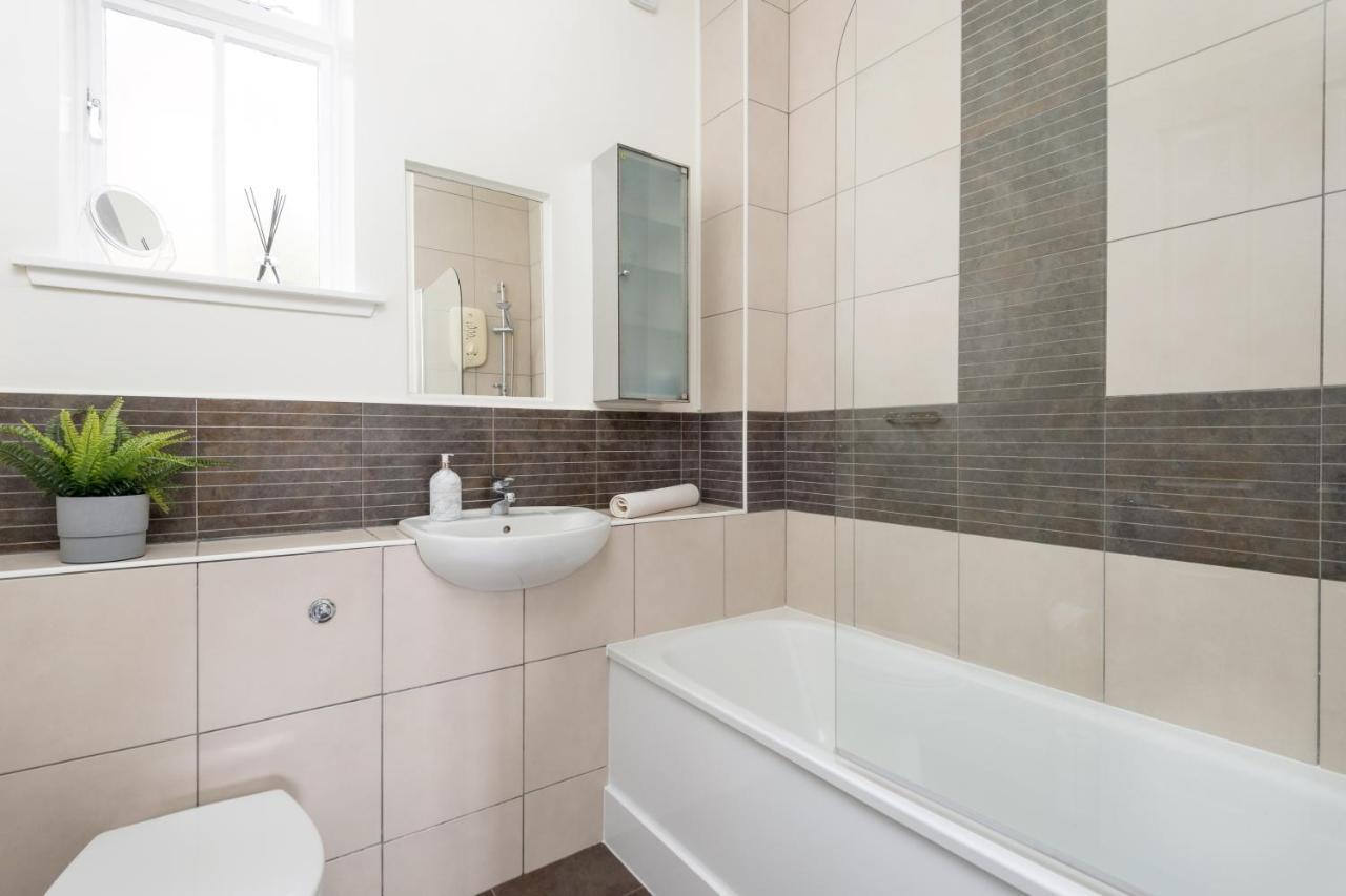 The Tron Square Apartment Edinburgh