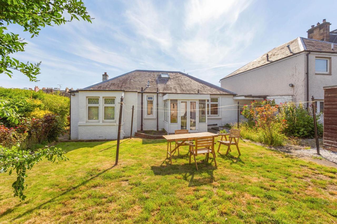 Lovely 3bed House-private Parking *