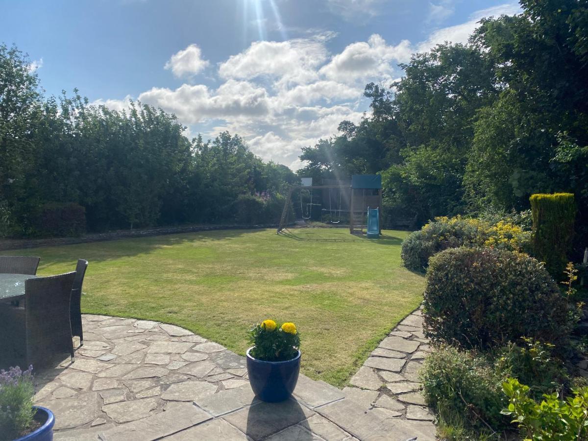 Gorgeous Family 15 Mins From City Centre Villa
