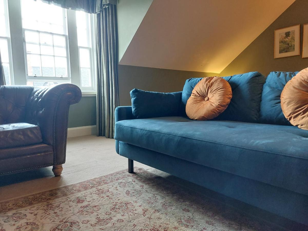 Stunning 5br Royal Mile Penthouse Edinburgh