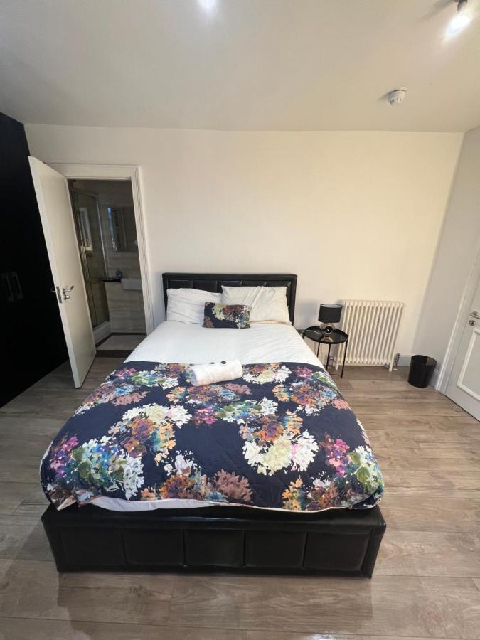 Accommodatie bij particulieren Luxury Double W/ Private Bathroom EDI