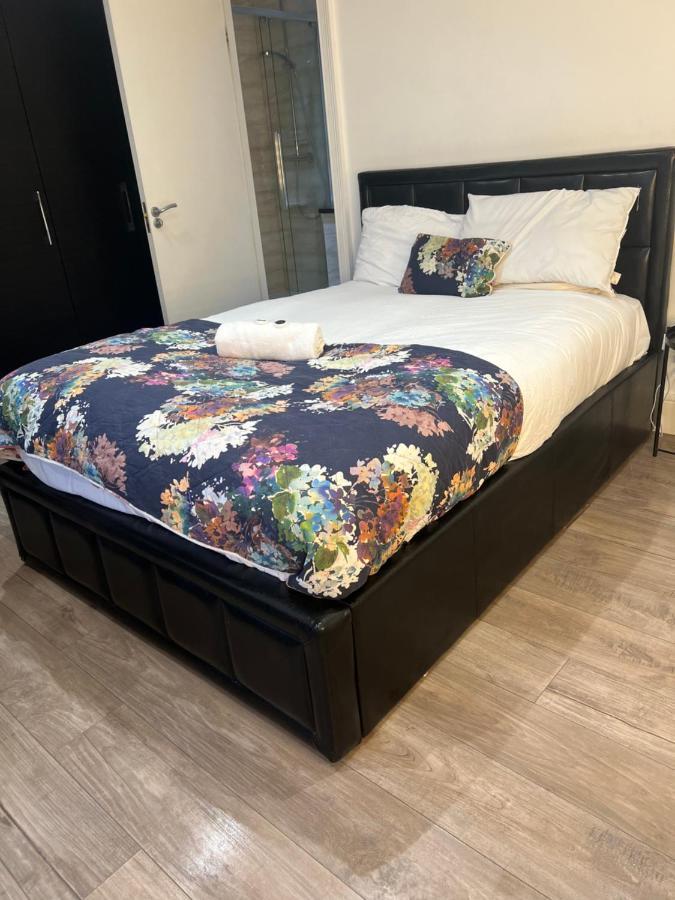Luxury Double W/ Private Bathroom