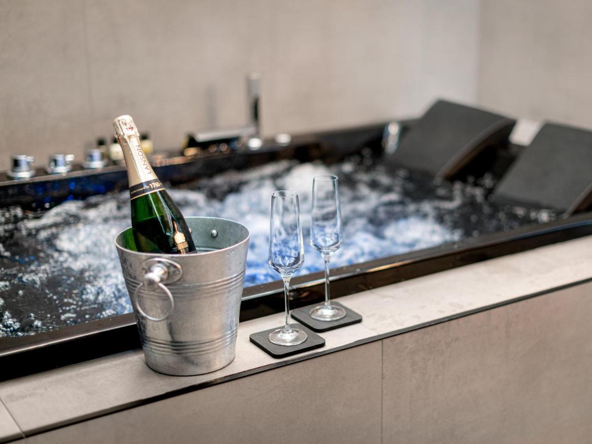 Luxury Centre Oasis - Lux Bath - Romantic Apartment *