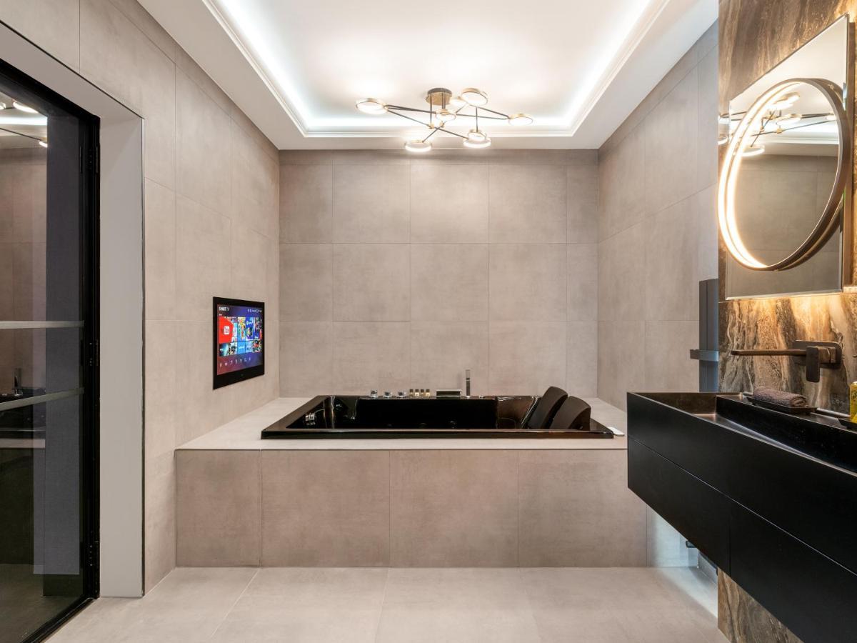 Luxury Centre Oasis - Lux Bath - Romantic Apartment Edinburgh