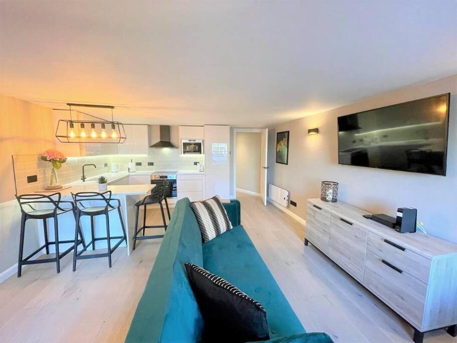 Stylish, And Cosy 1bd Nr Canongate *