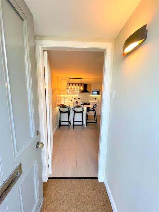 Stylish, And Cosy 1bd Nr Canongate EDI