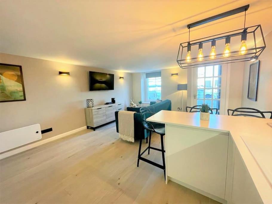 Appartement Stylish, And Cosy 1bd Nr Canongate EDI