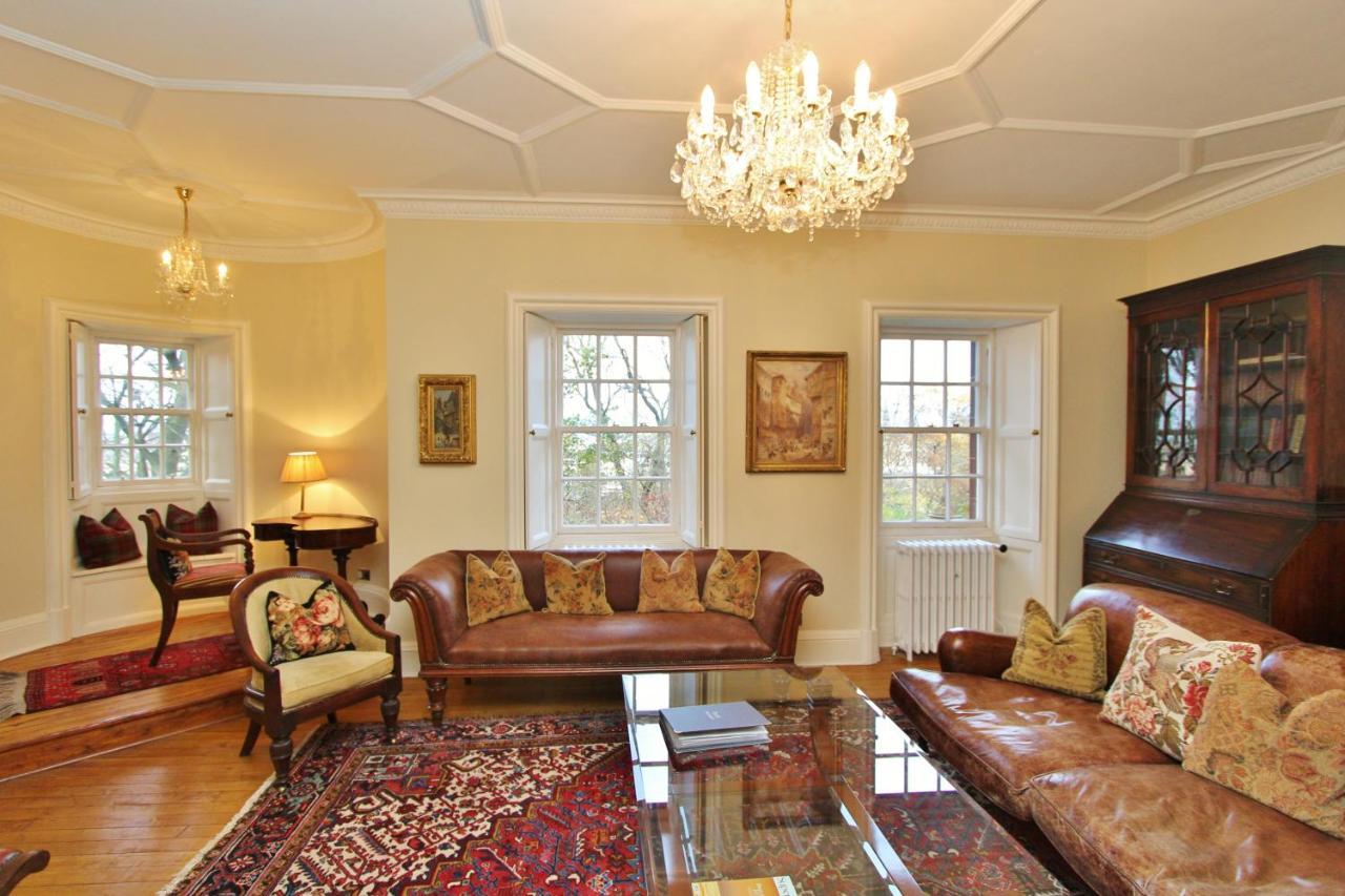 Elegant 3-bedroom Ramsay Garden In Centre * EDI