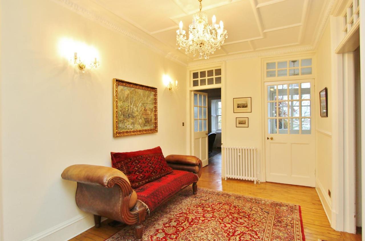 Appartement Elegant 3-bedroom Ramsay Garden In Centre *