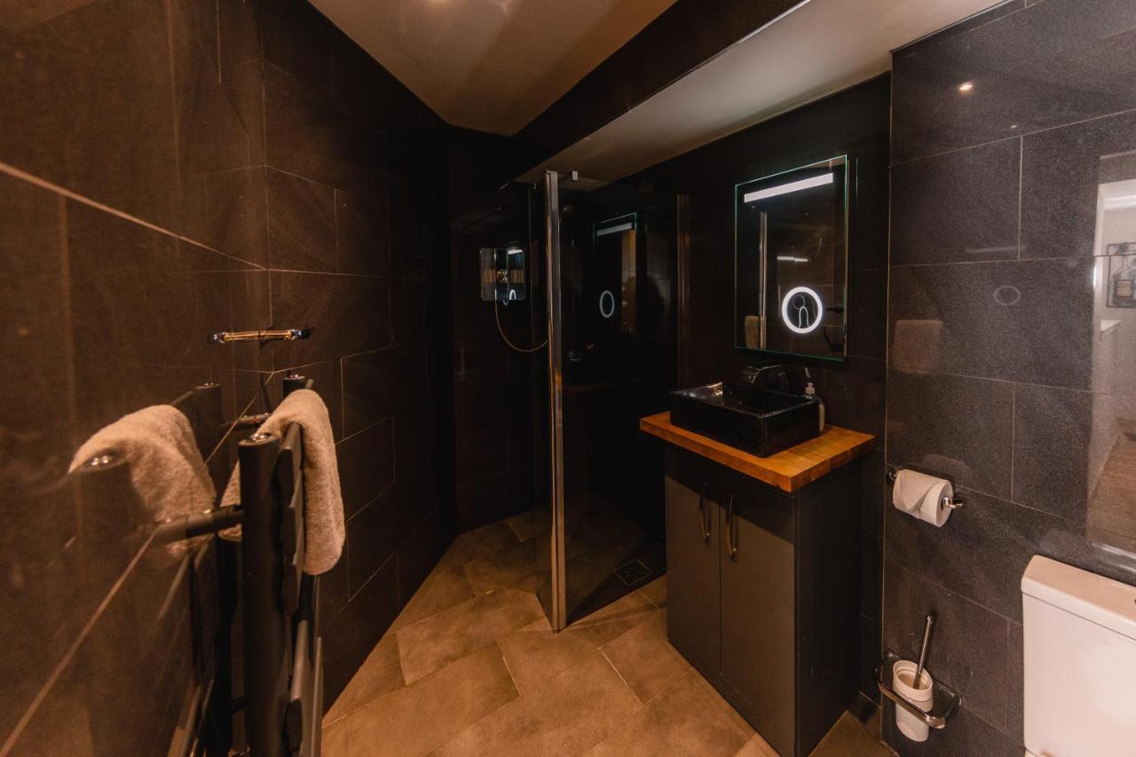 Superb Luxury Quality Central On Canal Appartement