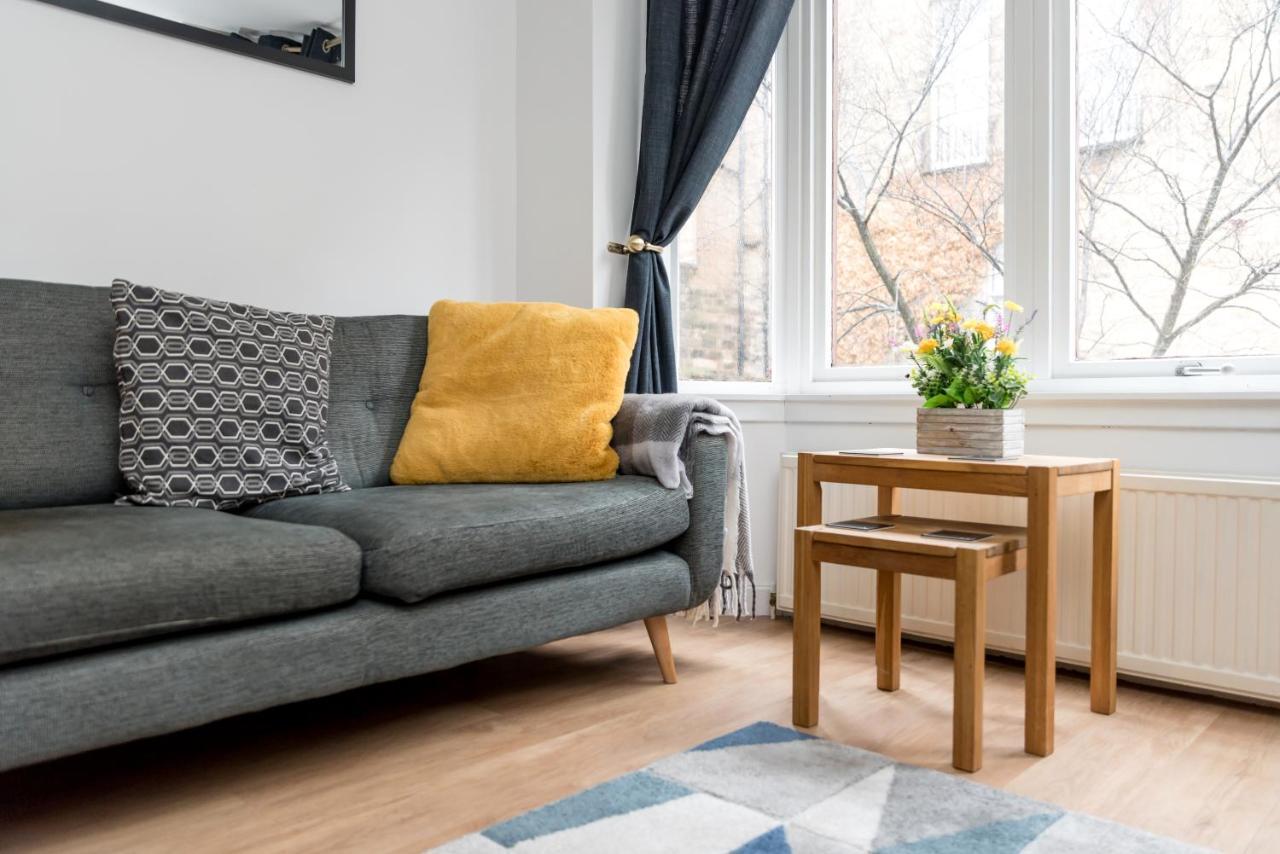 Cosy 1 Bedroom In The West End Apartment