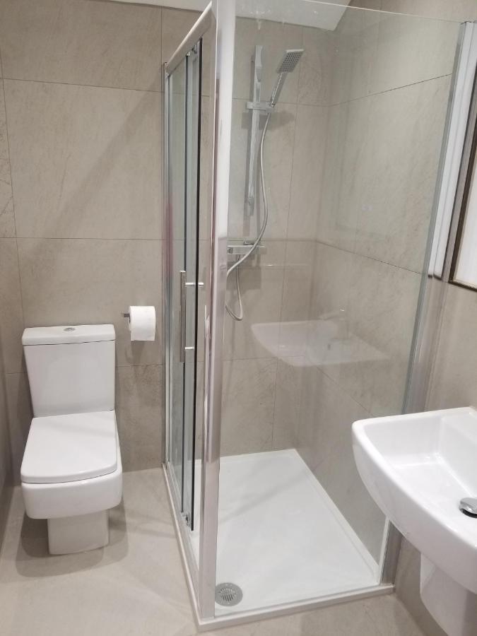 Guest house Mayfield