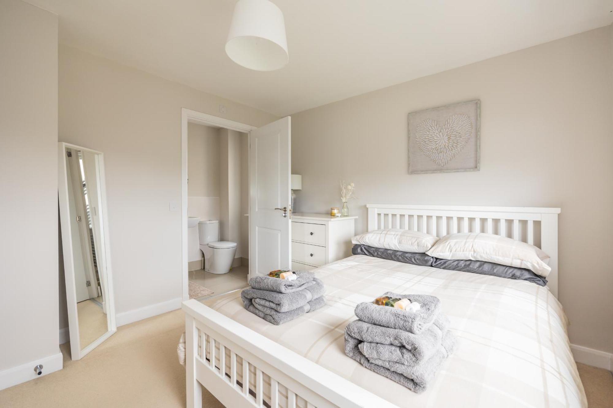 Luxury Detached * EDI