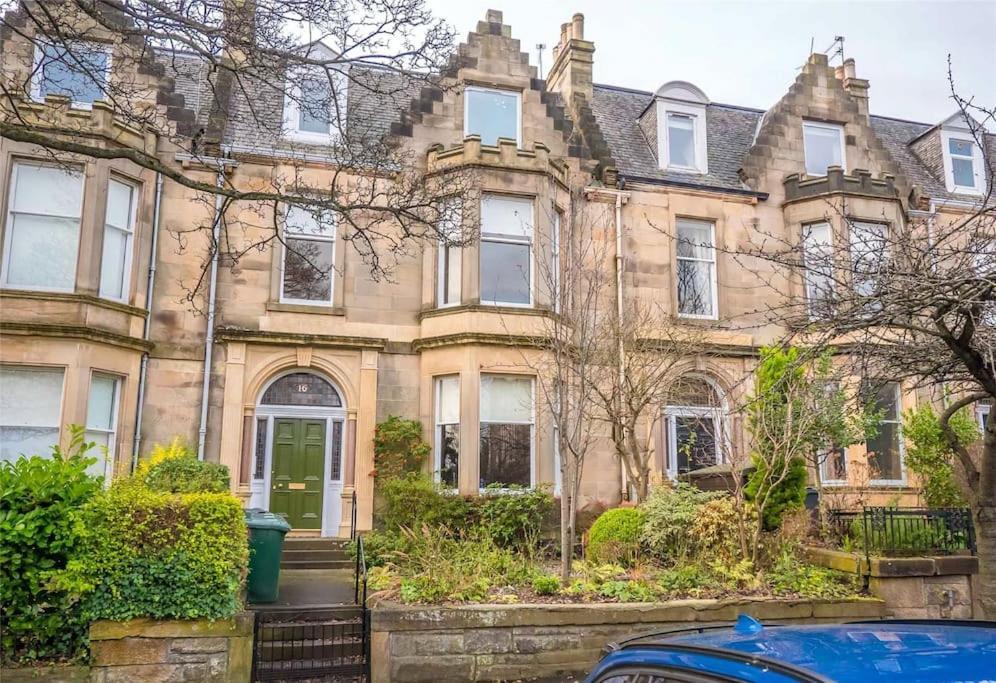 Beautiful & Bright 2 Bed Flat Murrayfield Édimbourg