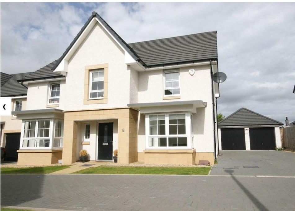 Ferienhaus Luxury Detached EDI