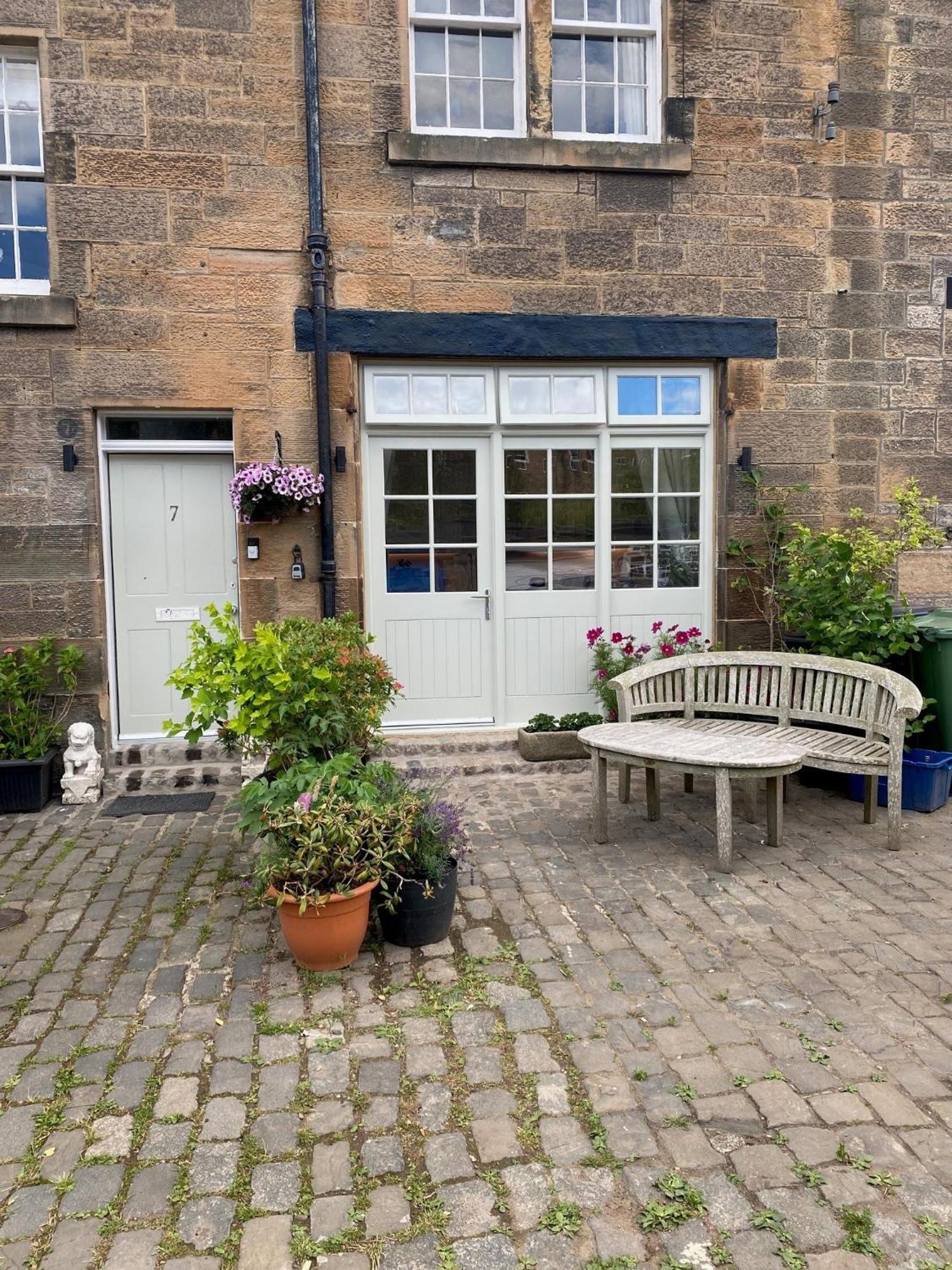 7a The Mews - In The * Edinburgh