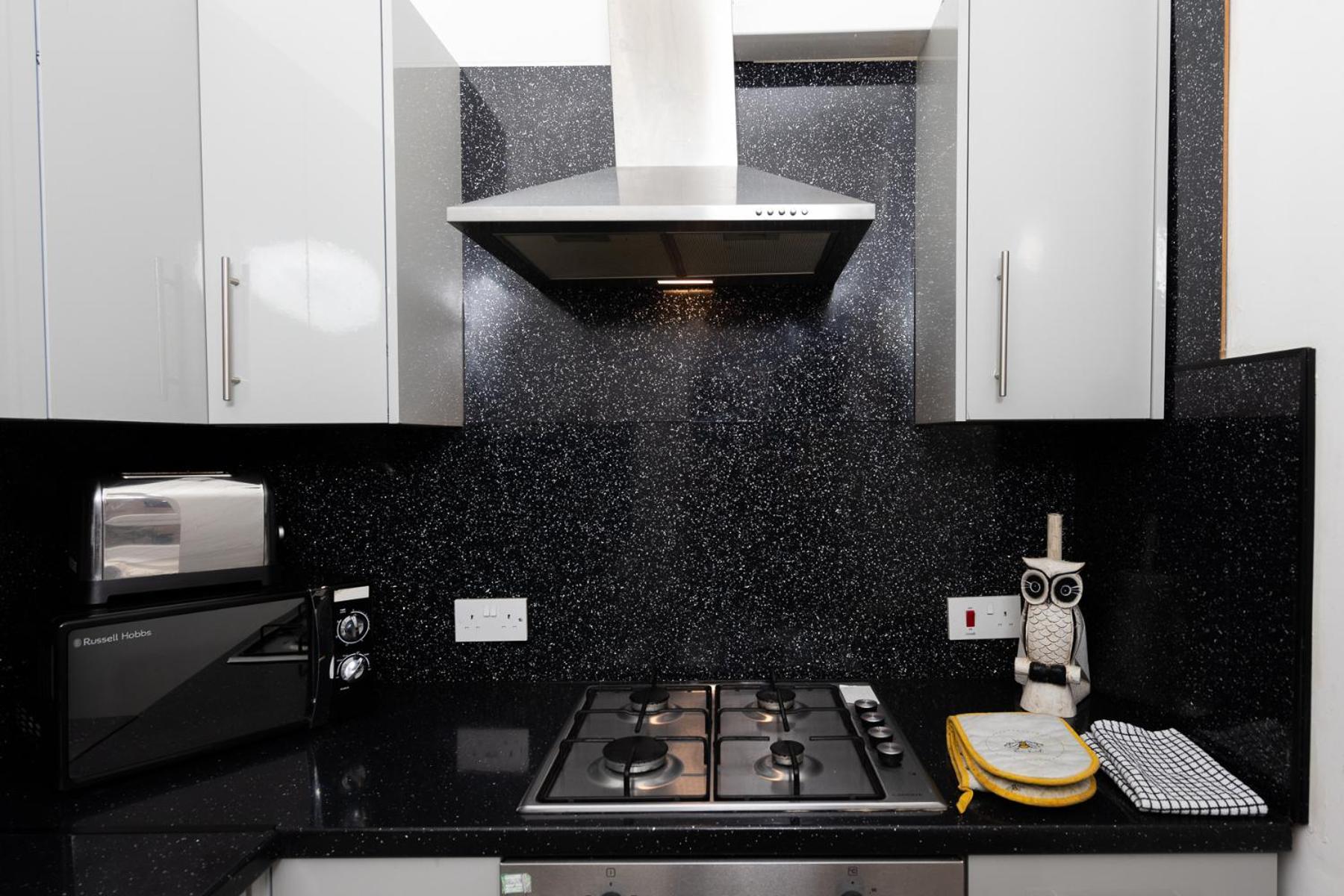 Desirable By The City Centre Apartment
