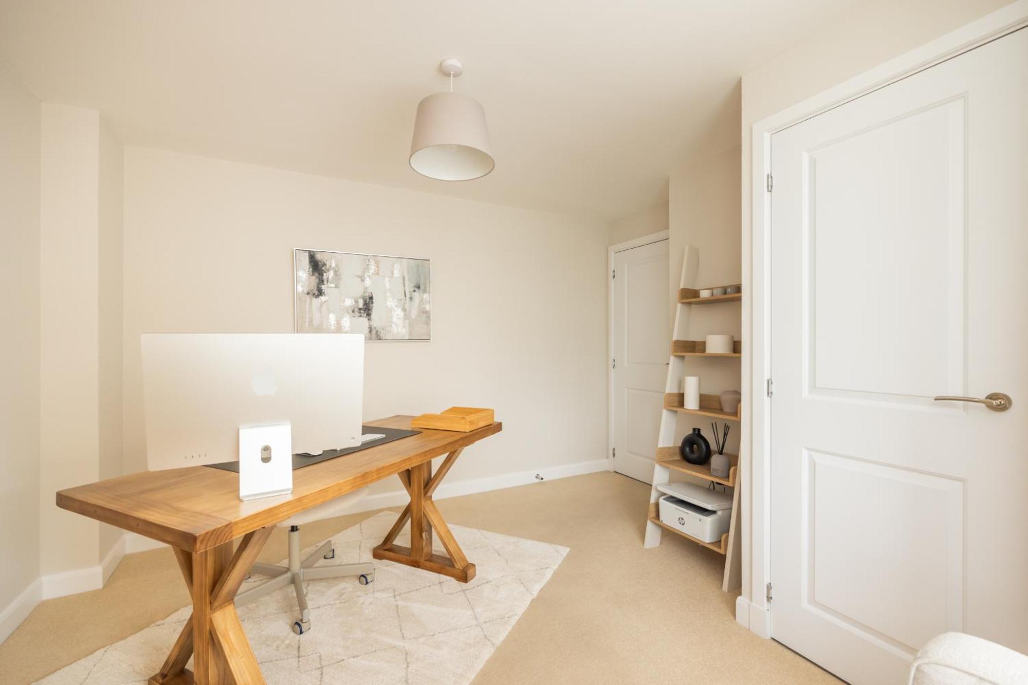 Luxury Detached * EDI