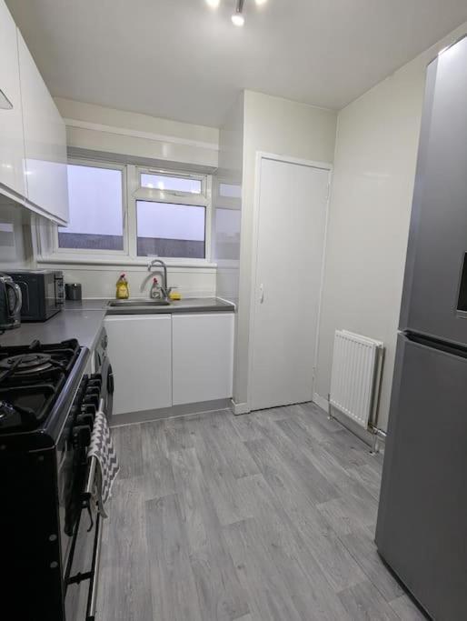 3 Bedroom Sleeps 8 Apartment Edinburgh