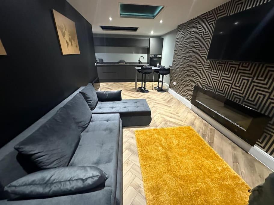 Murrayfield Stadium Basement - 3 Bed 3 Bath EDI