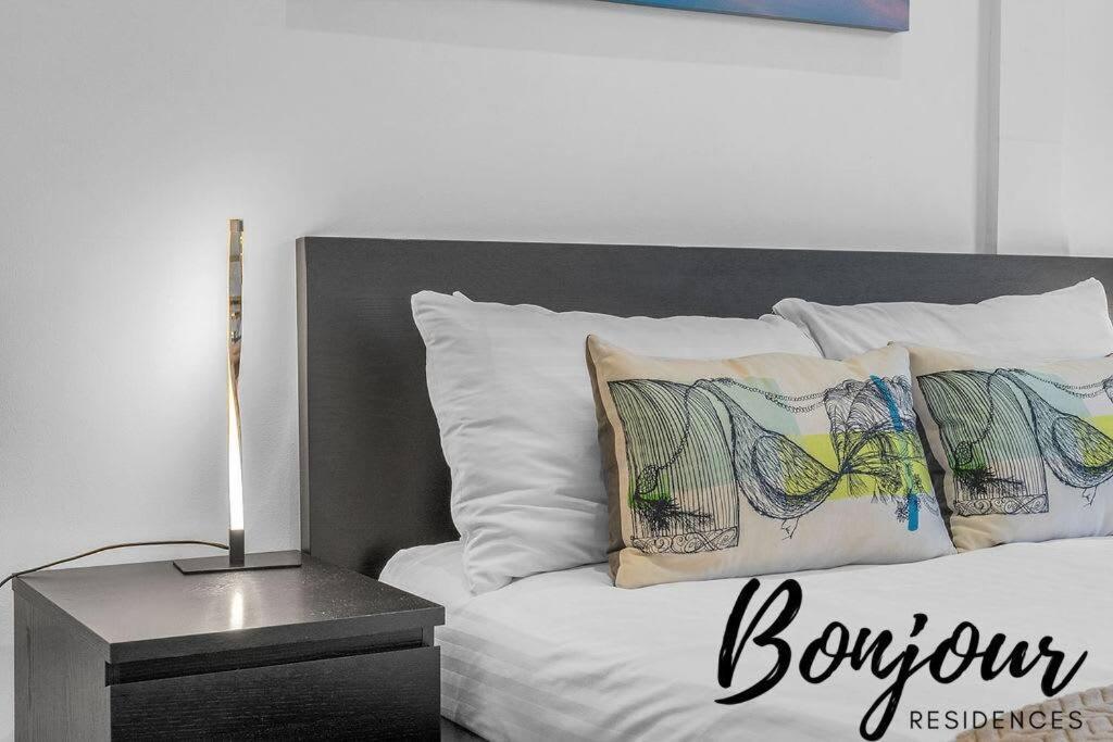 Clichy Ground Floor 1br-1 Ba, Shared Garden Access By Bonjour Residences Appartement Édimbourg