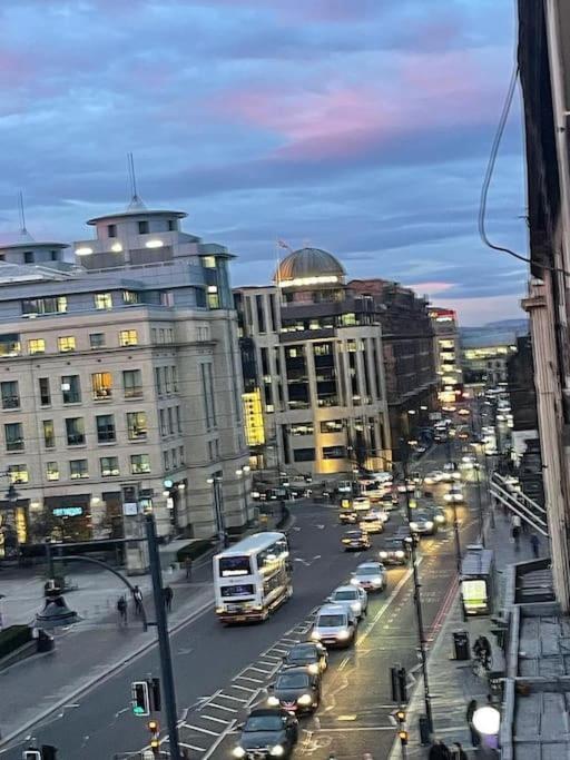 Spacious Modern Centre Castle Views Appartement Edinburgh