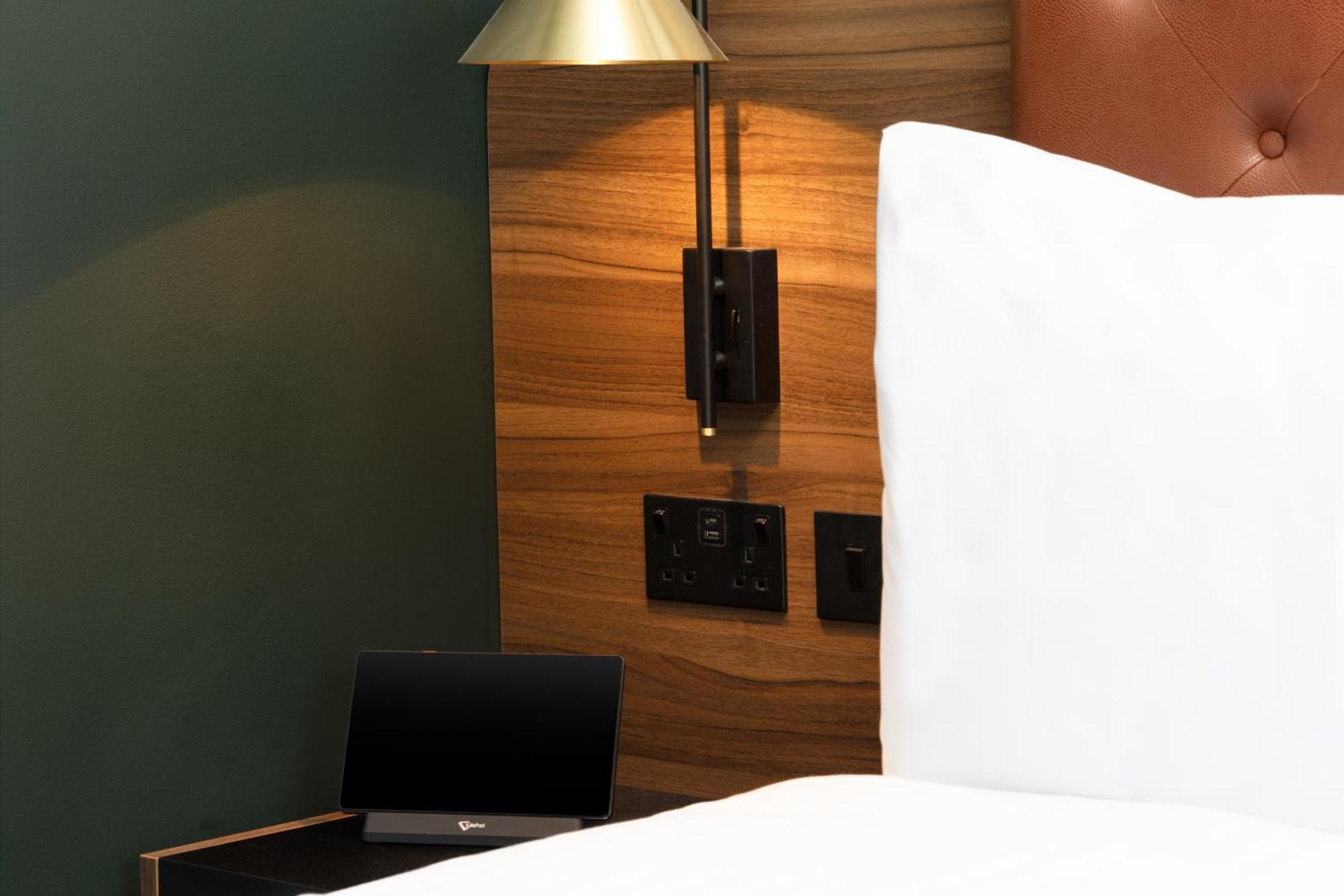 Four Points By Sheraton Hotel