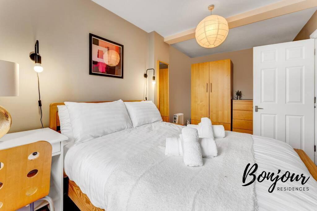 Monge Old Town 2br-1ba, Near Royal Mile By Bonjour Residences Apartment Edinburgh