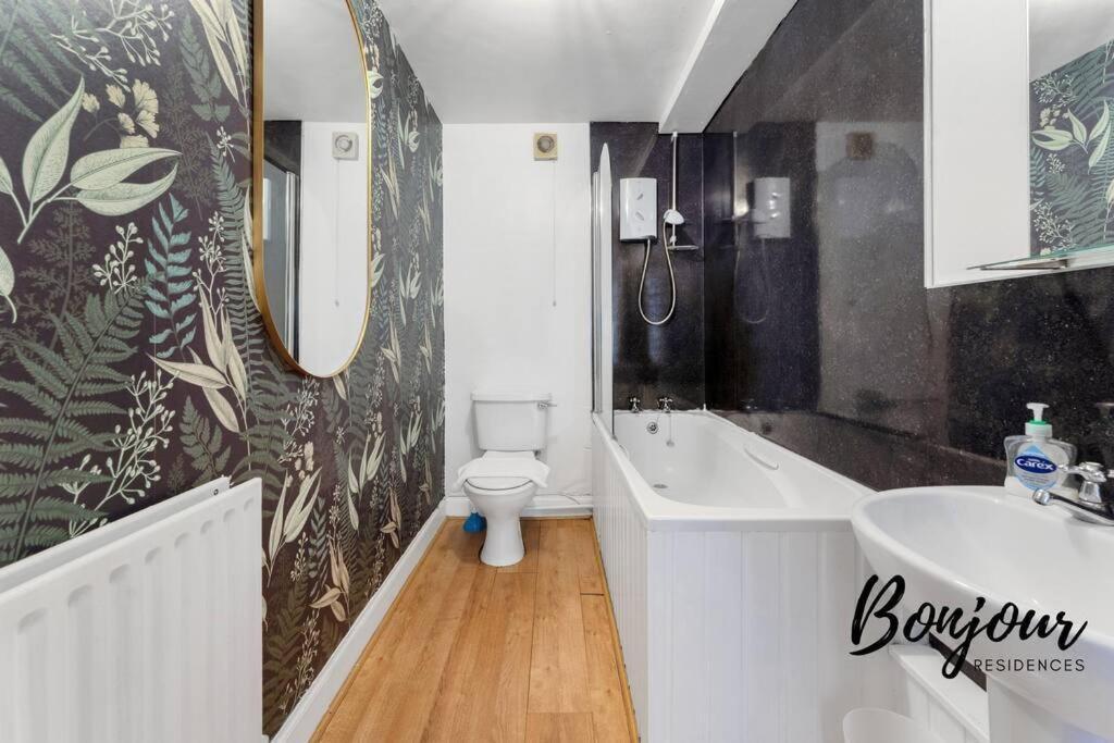 Monge Old Town 2br-1ba, Near Royal Mile By Bonjour Residences Apartment Edinburgh