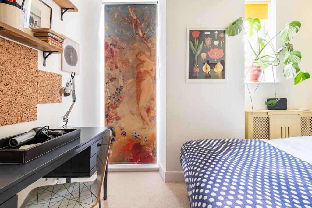 Holyrood Park: Lush & Arty 2 Double Bed Flat Apartment