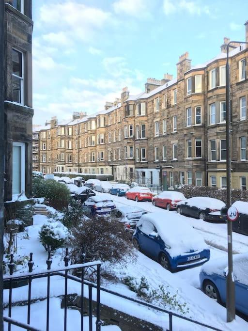 Holyrood Park: Lush & Arty 2 Double Bed Flat Apartment *