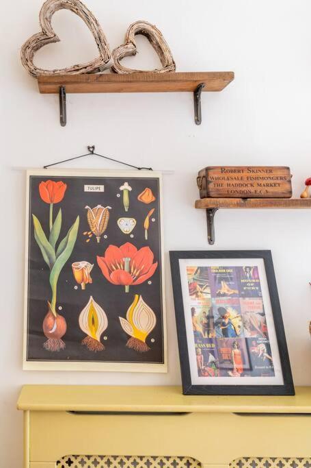Apartment Holyrood Park: Lush & Arty 2 Double Bed Flat *