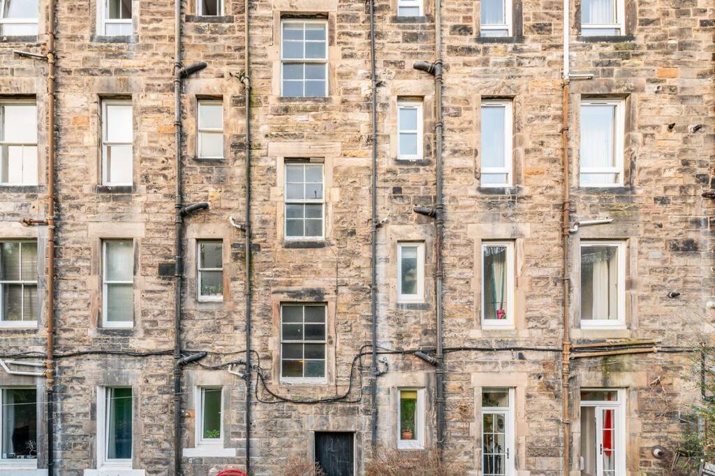Holyrood Park: Lush & Arty 2 Double Bed Flat Apartment *
