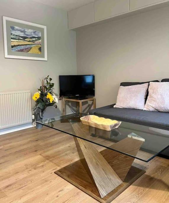 Apartment Modern 2 Bedrooms & Two Bathrooms *
