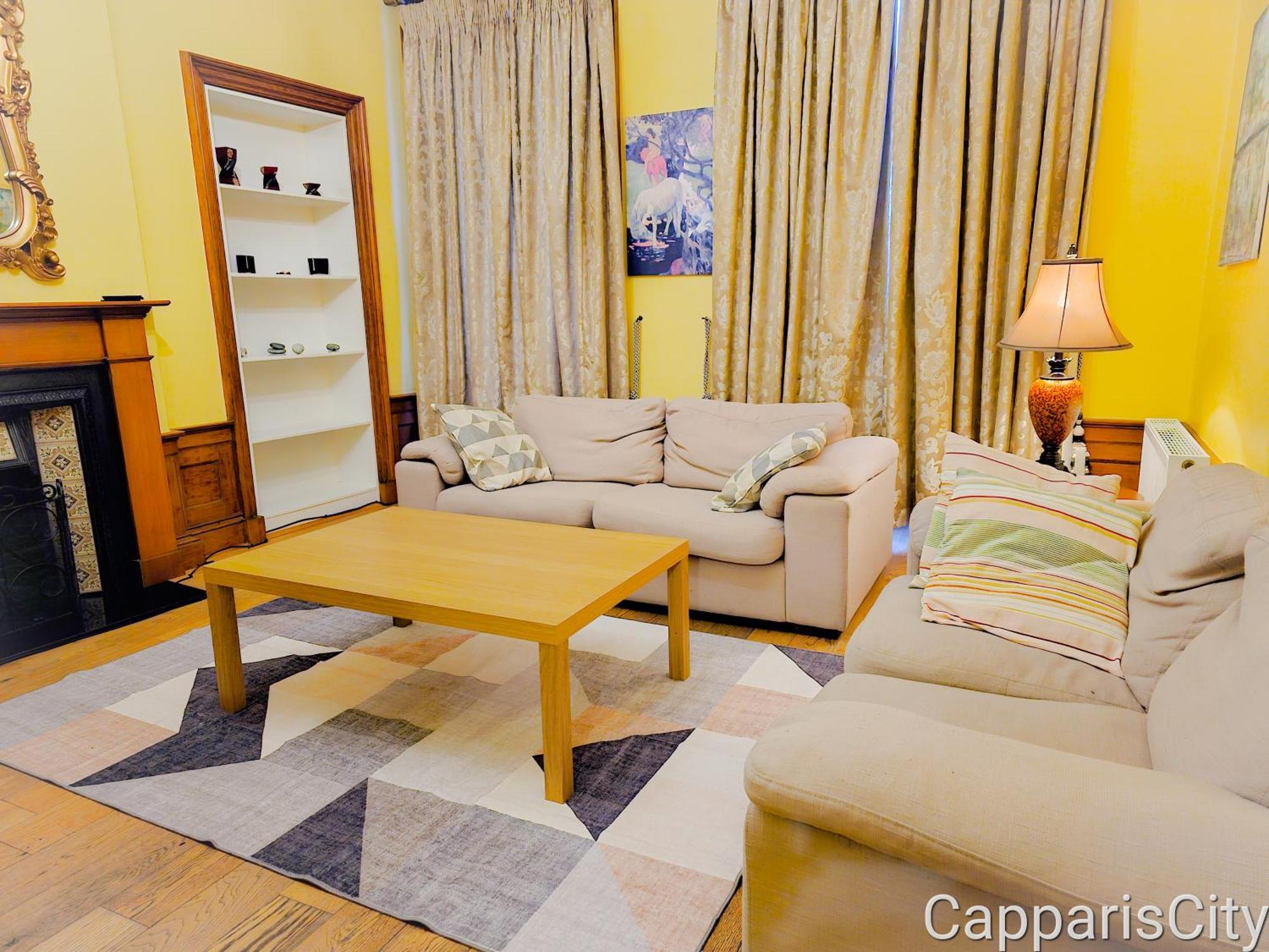 Apartment Georgian 2 Bedroom *