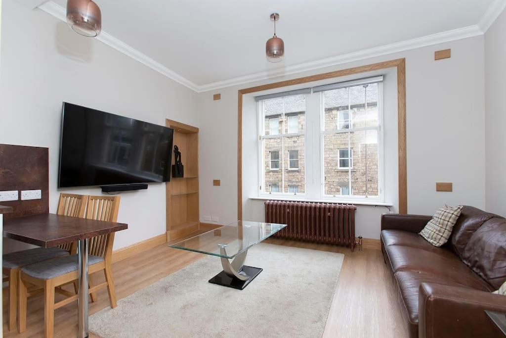 Apartment Newington