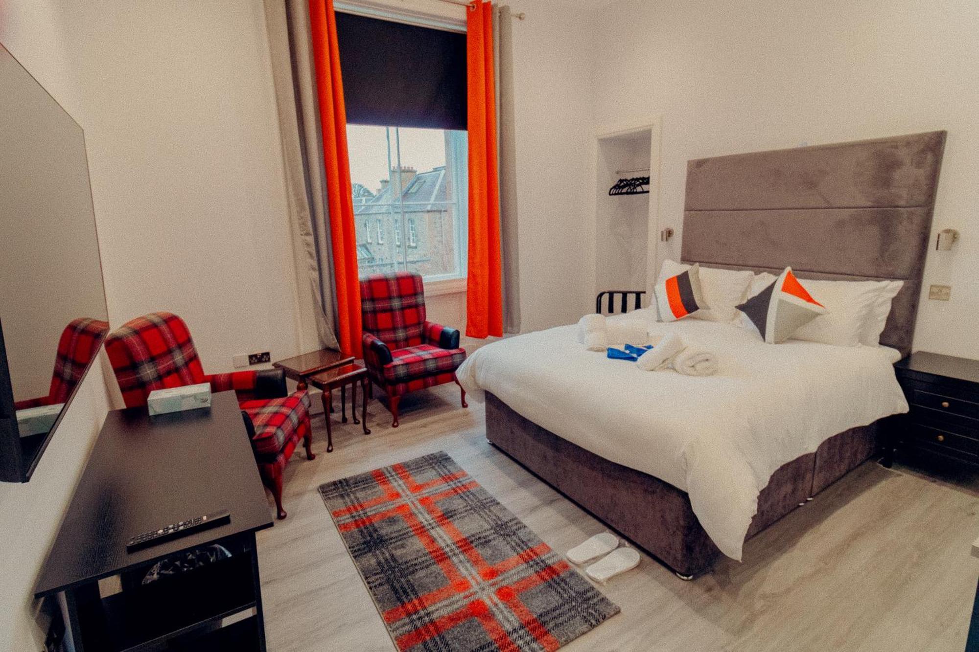 Guest house Mayfield *