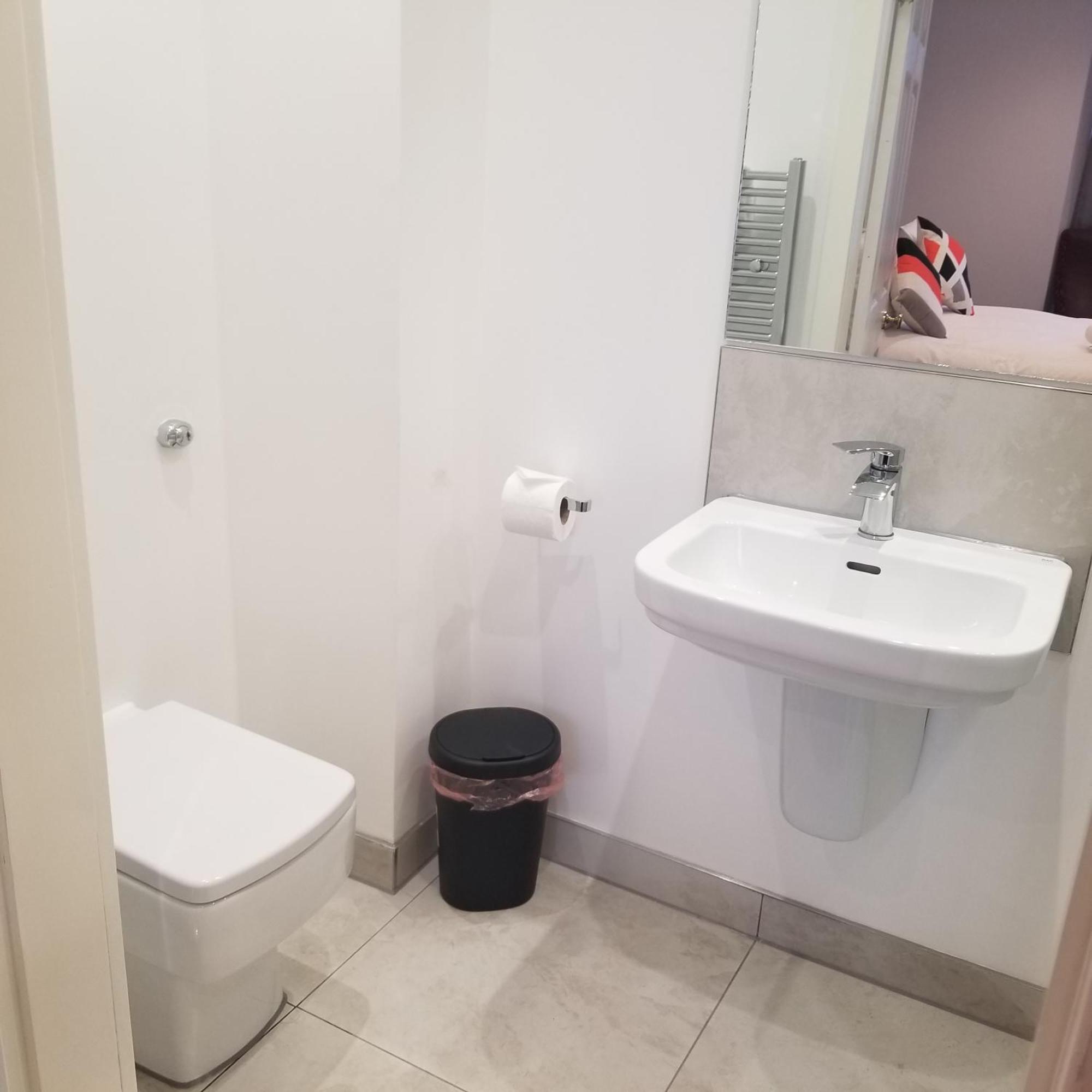 Guest house Mayfield