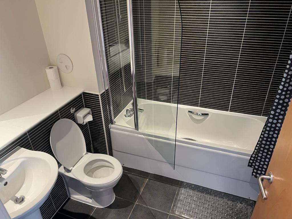 Modern 2 Bed With Stunning Seaside View Edinburgh